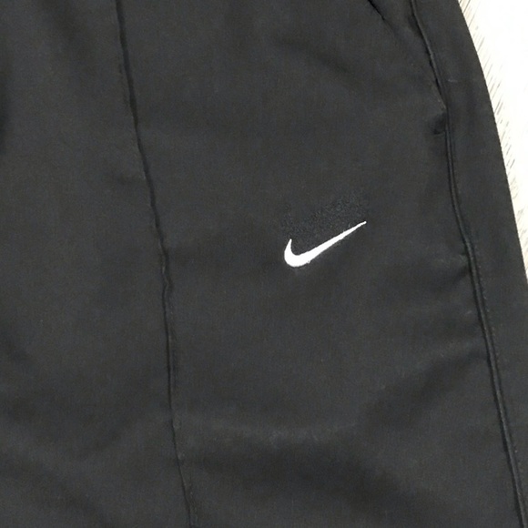 Nike Black Pull On Athletic Capris size S - Picture 2 of 6